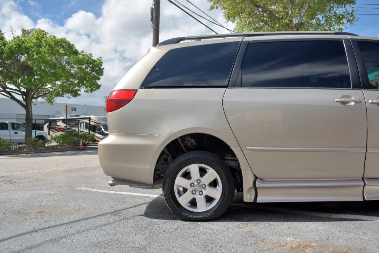 Used 2005 Toyota Sienna LE w/ Assistance Pkg 2 FWD image 33