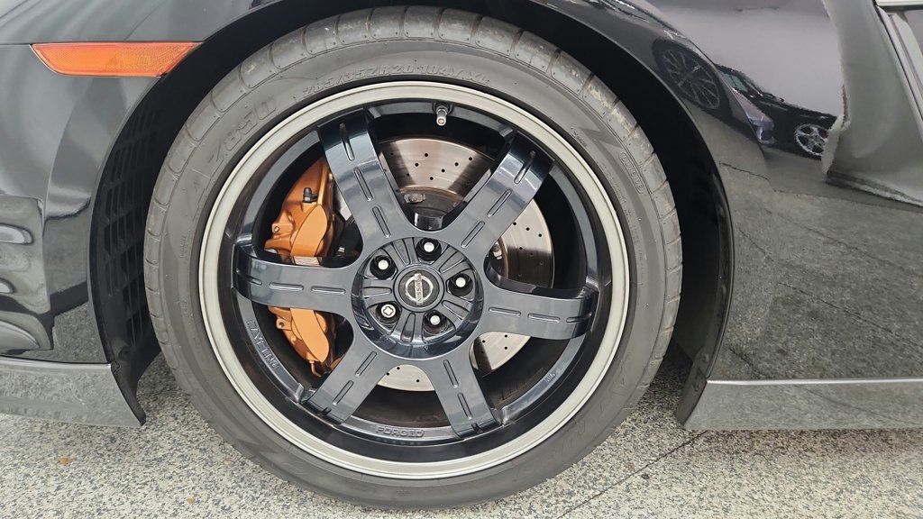 Used 2012 Nissan GT-R Black Edition AWD/4WD image 39