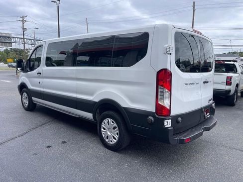 Used 2019 Ford Transit 350 XLT image 5