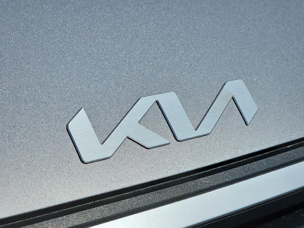 Used 2025 Kia K4 FWD image 30