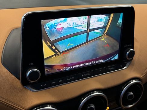 Used 2020 Nissan Sentra SV w/ SV Premium Package image 13