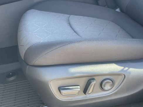 New 2025 Toyota RAV4 XLE image 18