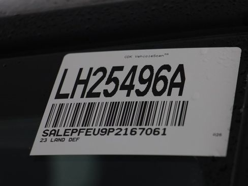 Used 2023 Land Rover Defender 130 SE image 26