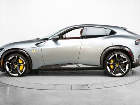 Used 2025 Ferrari Purosangue image 4