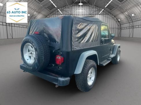 Used 2006 Jeep Wrangler Unlimited w/ Security Group AWD/4WD image 4