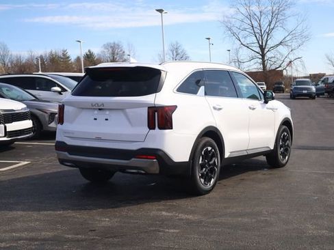 New 2026 Kia Sorento S w/ S Panoramic Sunroof Package image 5