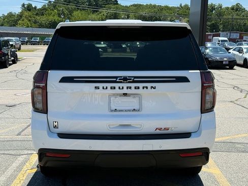 Used 2024 Chevrolet Suburban RST w/ Luxury Package AWD/4WD image 5