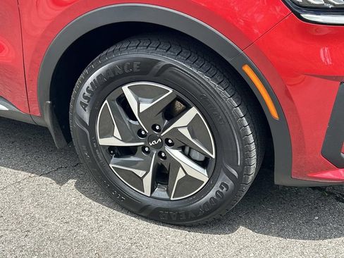 Used 2022 Kia Sorento S FWD image 9