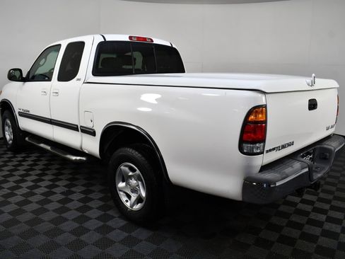 Used 2000 Toyota Tundra SR5 image 7