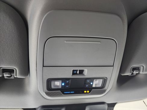 Used 2024 Ford F250 XLT w/ Tremor Off-Road Package image 59