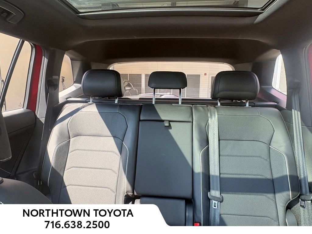 Used 2024 Volkswagen Tiguan SEL R-Line AWD/4WD image 17