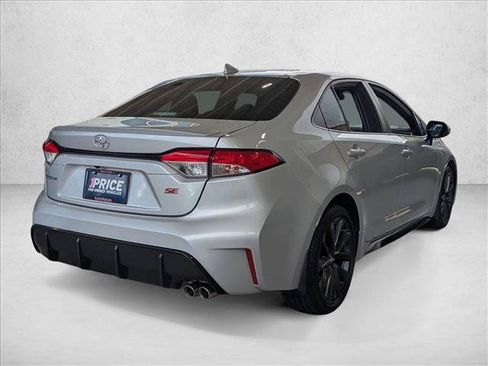 Used 2024 Toyota Corolla SE FWD image 5