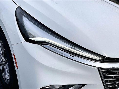 Used 2024 Buick Enclave Premium image 30