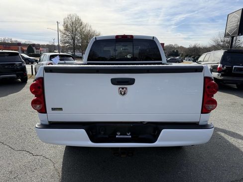Used 2007 Dodge Ram 1500 Truck SLT image 5