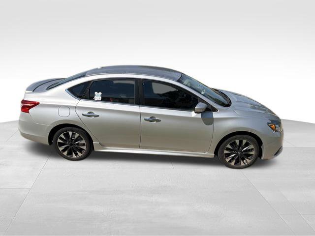 Used 2016 Nissan Sentra SR FWD image 2