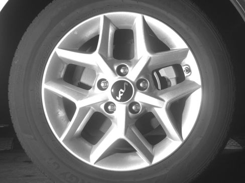 Used 2025 Kia Soul LX w/ LX Technology Package FWD image 13