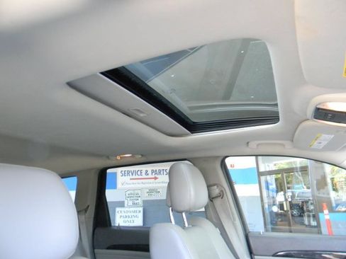 Used 2012 Jeep Grand Cherokee Laredo AWD/4WD image 22