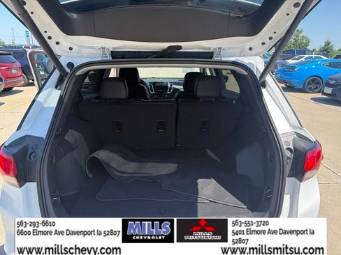 Used 2023 Chevrolet Equinox Premier AWD/4WD image 23