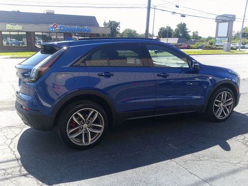Used 2021 Cadillac XT4 Sport w/ Cold Weather Package AWD/4WD image 9