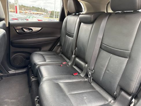 Used 2017 Nissan Rogue SL image 26