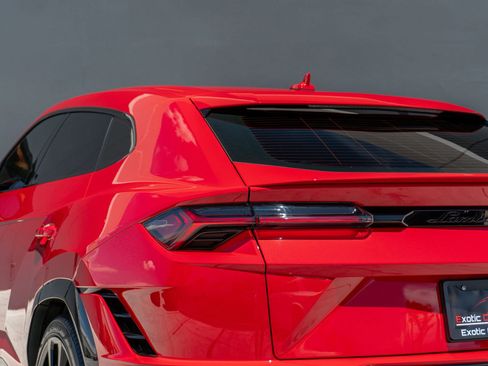 Used 2024 Lamborghini Urus S AWD/4WD image 45