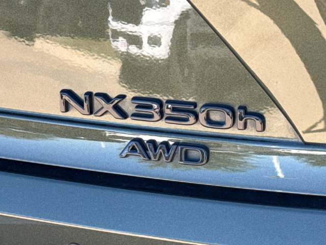 Used 2025 Lexus NX 350h AWD w/ Accessory Package (2T) image 19