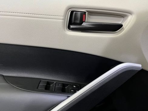 New 2026 Toyota Corolla Cross L AWD/4WD image 12