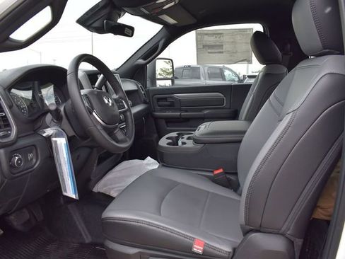 New 2025 RAM 4500 Tradesman image 36