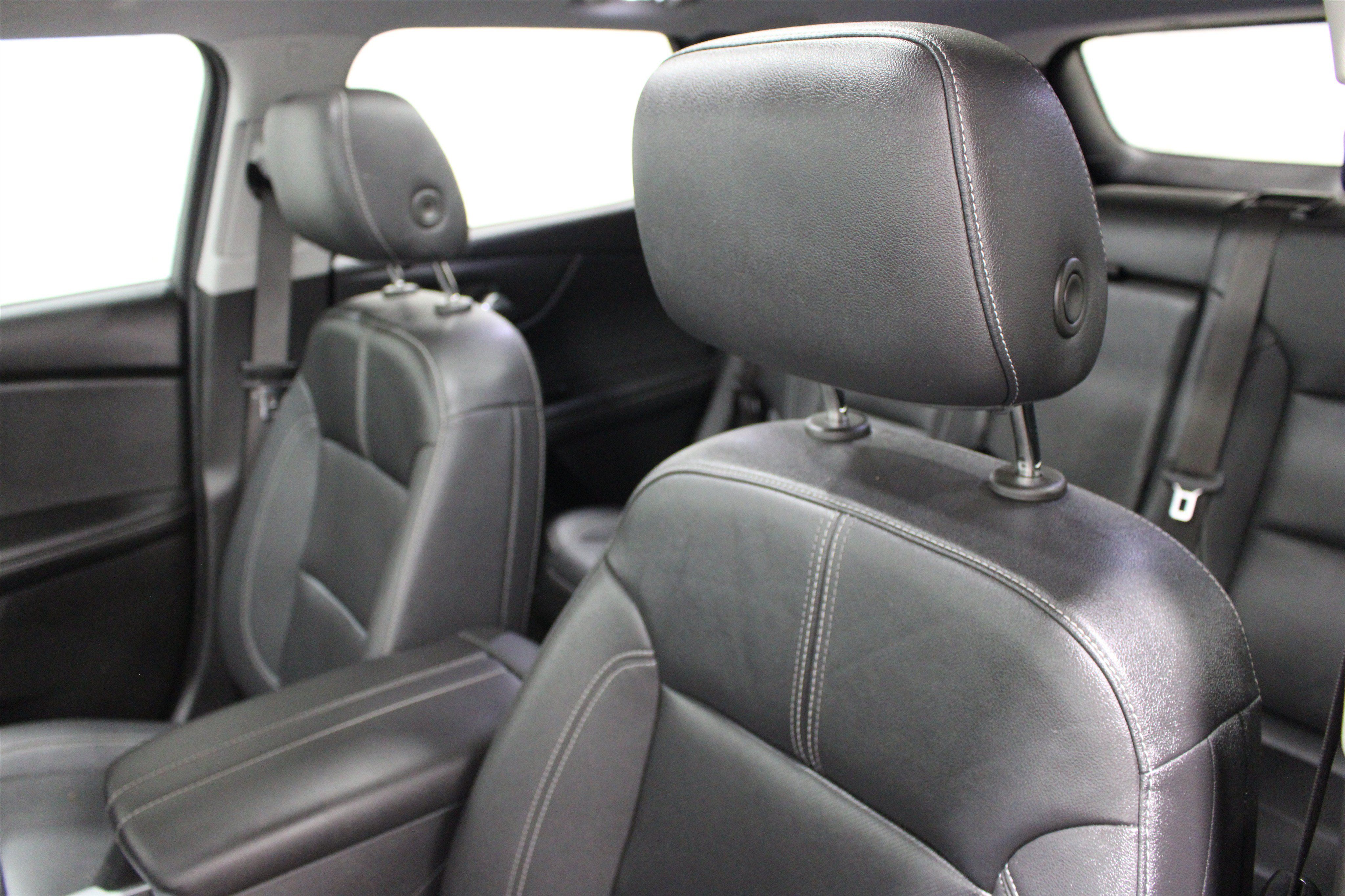 Used 2023 Chevrolet Blazer LT w/ Sound & Technology Package FWD image 4