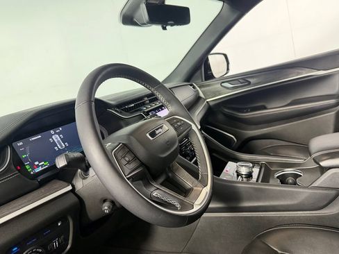 Used 2024 Jeep Grand Cherokee Limited 4xe AWD/4WD image 22