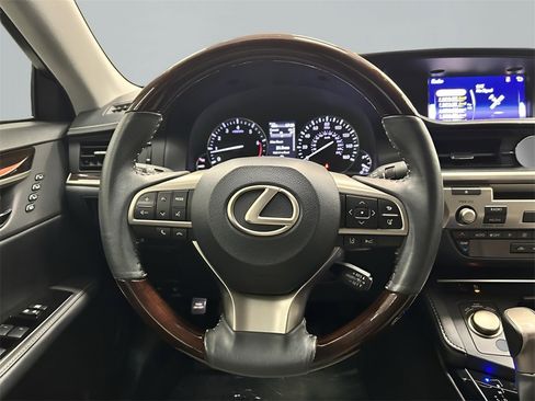 Used 2018 Lexus ES 350 image 12