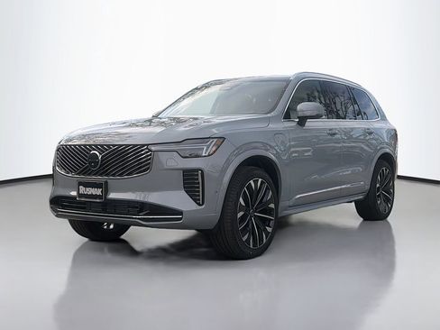 New 2026 Volvo XC90 T8 Ultra w/ Protection Package Premier AWD/4WD image 3
