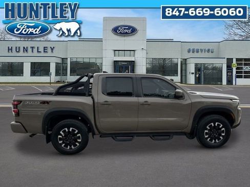 Used 2023 Nissan Frontier PRO-4X w/ Technology Package AWD/4WD image 4