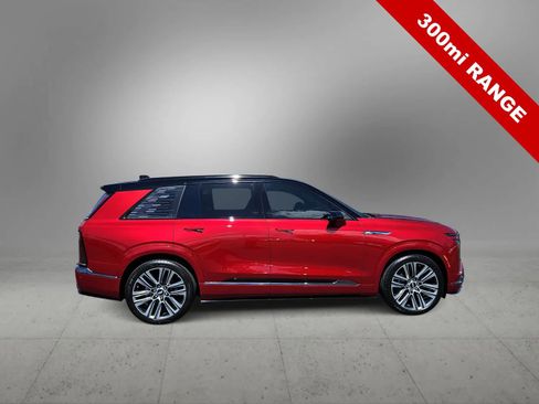 Used 2026 Cadillac Vistiq Platinum AWD/4WD image 9