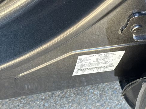 Used 2019 Ford Edge SEL w/ Equipment Group 201A FWD image 21