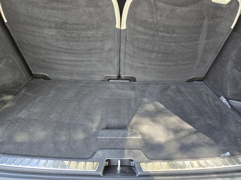 Certified 2025 Volvo XC90 T8 Plus w/ Protection Package Premier image 42