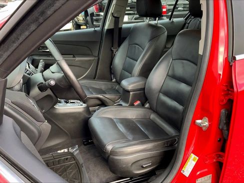 Used 2012 Chevrolet Cruze LT w/ RS Package image 7