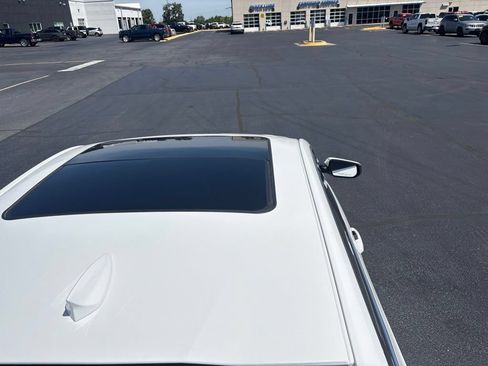 Used 2023 Chevrolet Malibu LT FWD image 12