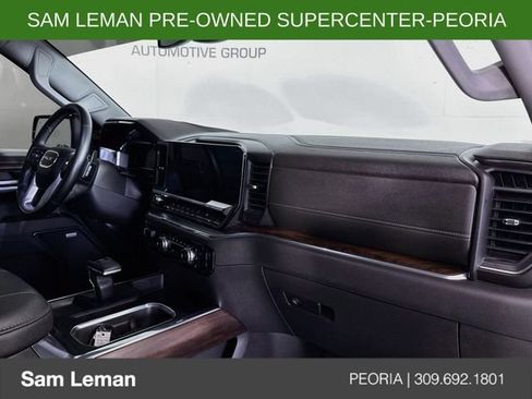 Used 2023 GMC Sierra 1500 SLT w/ SLT Premium Plus Package AWD/4WD image 31