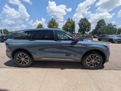 Certified 2026 Lincoln Nautilus Premier AWD/4WD image 9