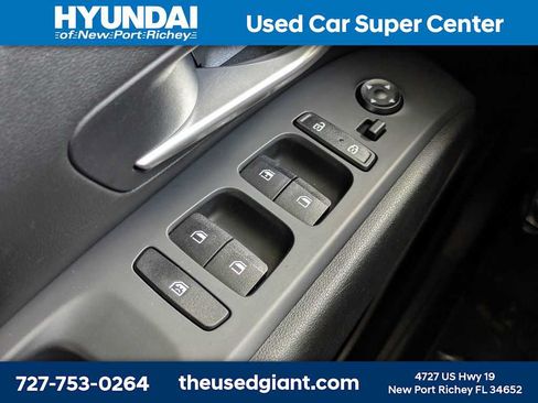 Certified 2024 Hyundai Tucson SE FWD image 23