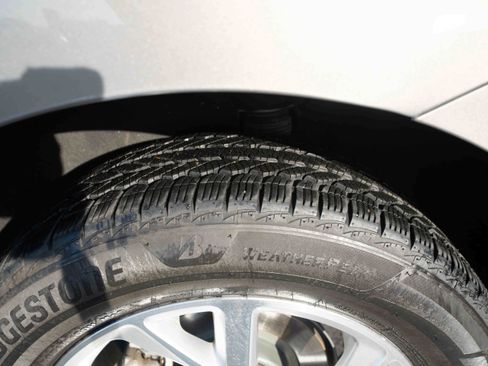 Used 2019 Chevrolet Equinox LT image 31