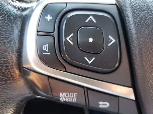 Used 2017 Toyota Camry SE FWD image 24