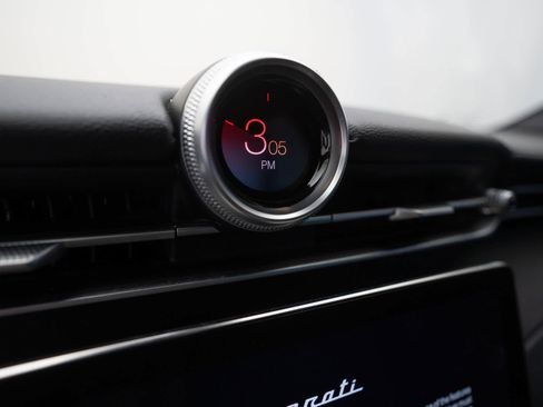 Used 2024 Maserati Grecale GT image 25