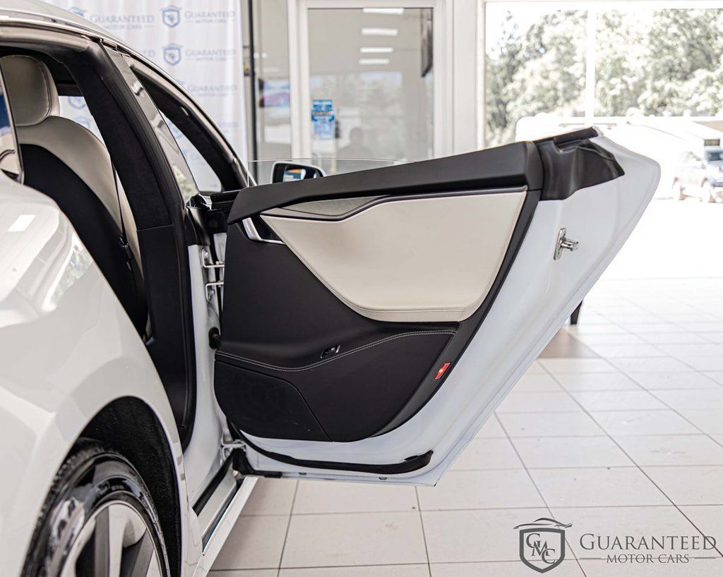 Used 2021 Tesla Model S Performance AWD/4WD image 36