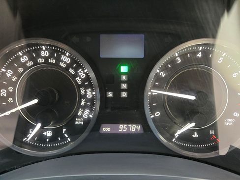 Used 2010 Lexus IS 250C RWD image 22