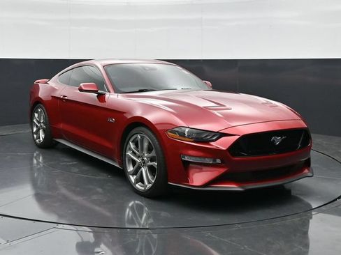 Used 2020 Ford Mustang GT Premium w/ Equipment Group 401A RWD image 4