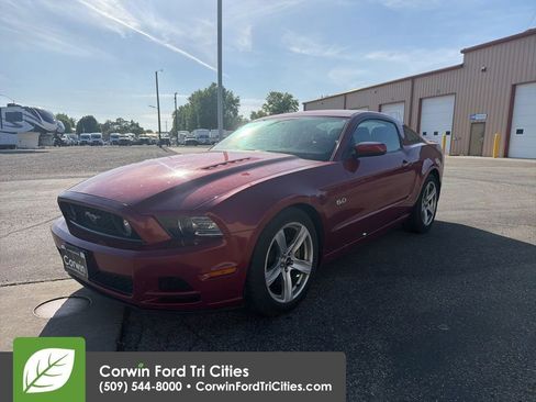 Used 2014 Ford Mustang GT Premium w/ Comfort Package RWD image 5