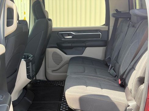 Used 2019 RAM 1500 Big Horn AWD/4WD image 9