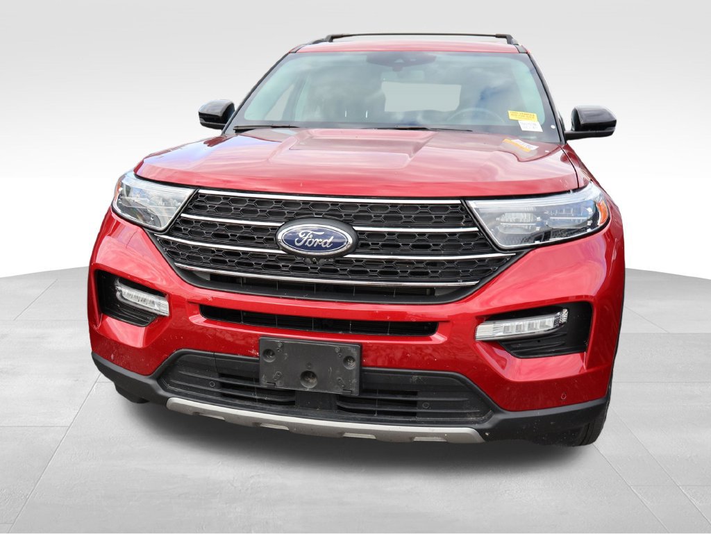 Used 2022 Ford Explorer XLT w/ Equipment Group 202A AWD/4WD image 4